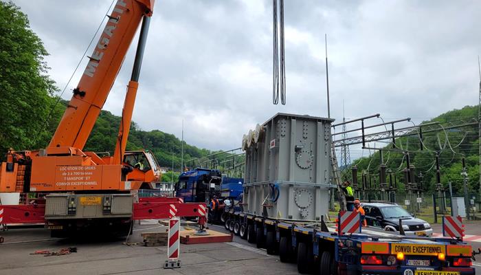 Remplacement d’un transformateur dans la centrale hydroélectrique de Vianden (Luxembourg)
