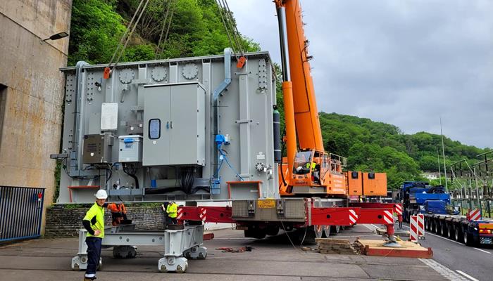 Remplacement d’un transformateur dans la centrale hydroélectrique de Vianden (Luxembourg)